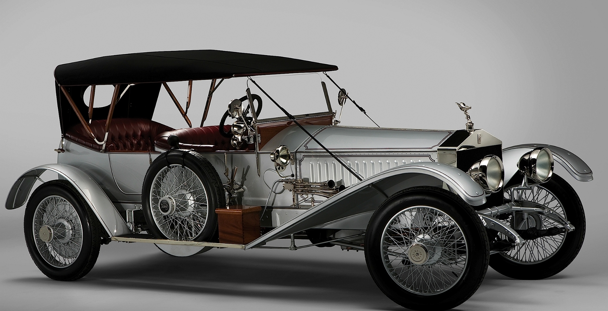Roll Roys 1915 года Ролл Ройс
